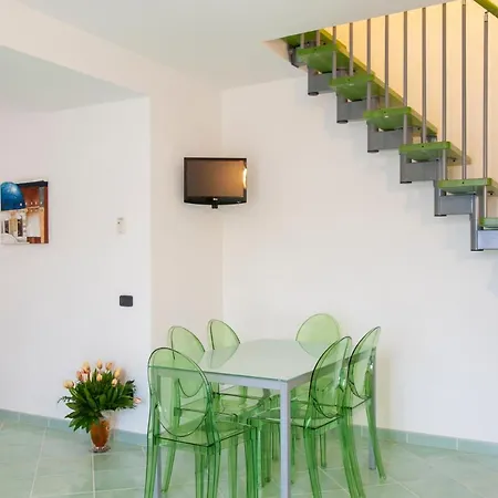 Oliveto A Mare - & Apartahotel