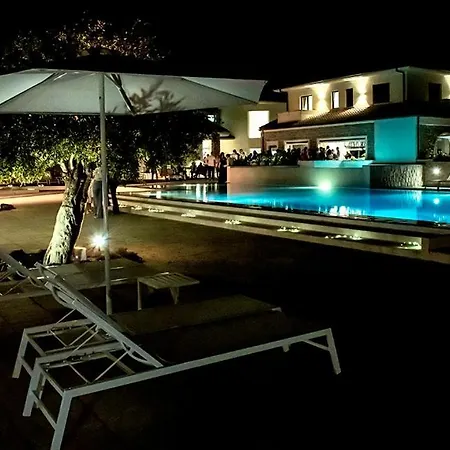 Oliveto A Mare - & Aparthotel