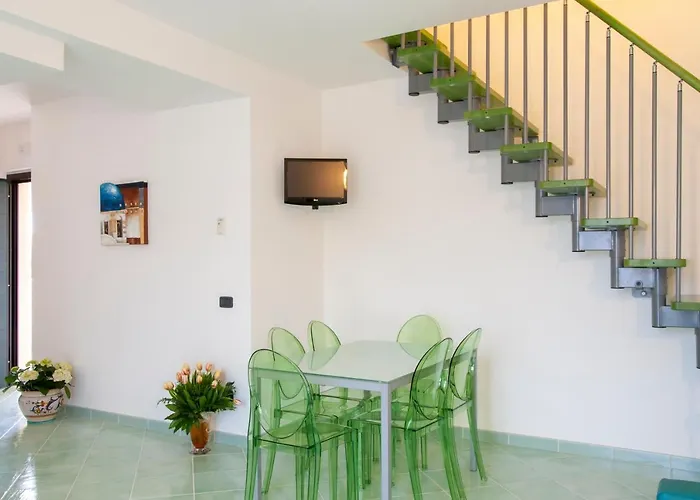 Oliveto A Mare - & Apartmanhotel