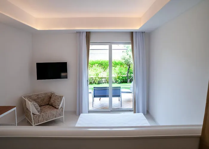 Apartmanhotel Oliveto A Mare - & 4*