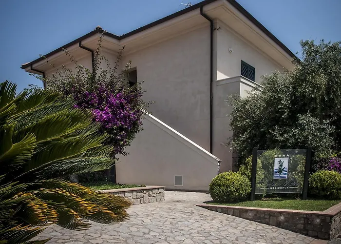 Apartmanhotel Oliveto A Mare - &